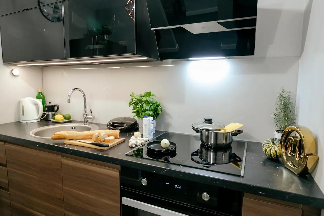 شقة Przechodnia 2 Yellow - Biurko Oraz Wygodny Fotel Do Pracy - Better Rental وارسو بولندا