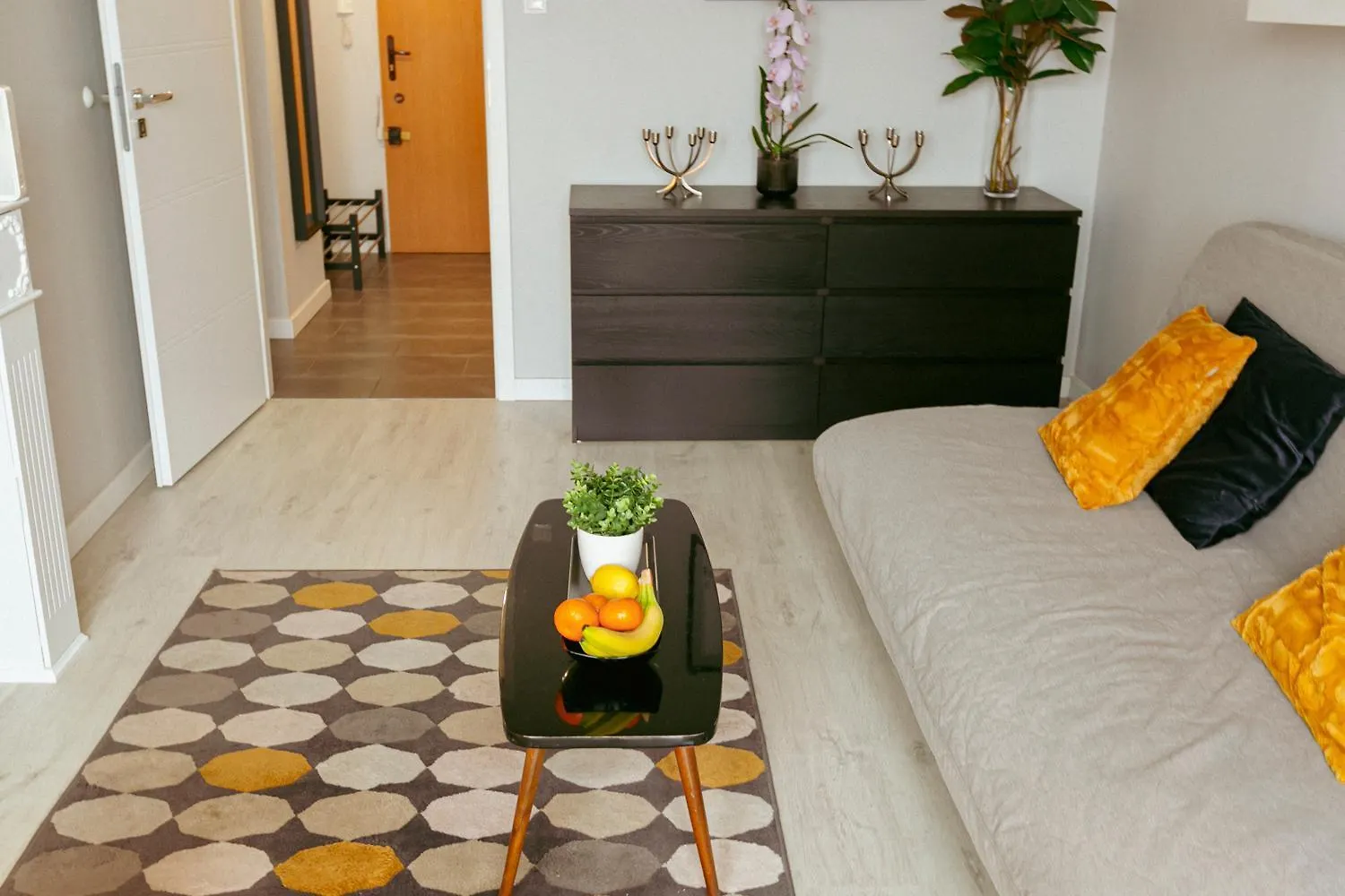 شقة Przechodnia 2 Yellow - Biurko Oraz Wygodny Fotel Do Pracy - Better Rental وارسو بولندا