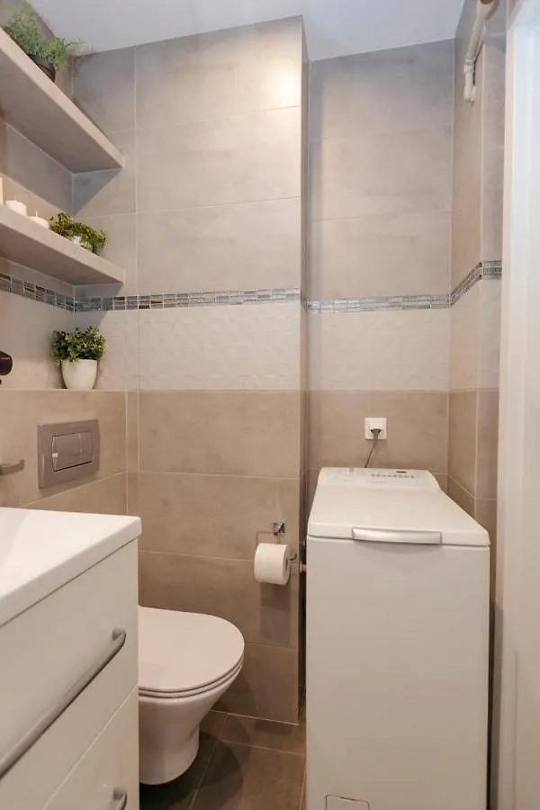 Przechodnia 2 Yellow - Biurko Oraz Wygodny Fotel Do Pracy - Better Rental Βαρσοβία 0*,