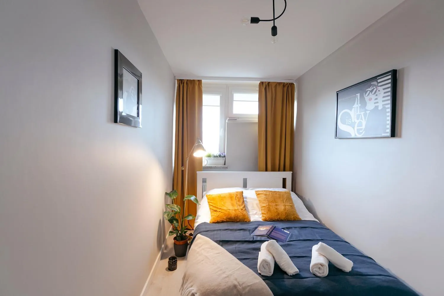 Διαμέρισμα Przechodnia 2 Yellow - Biurko Oraz Wygodny Fotel Do Pracy - Better Rental Βαρσοβία