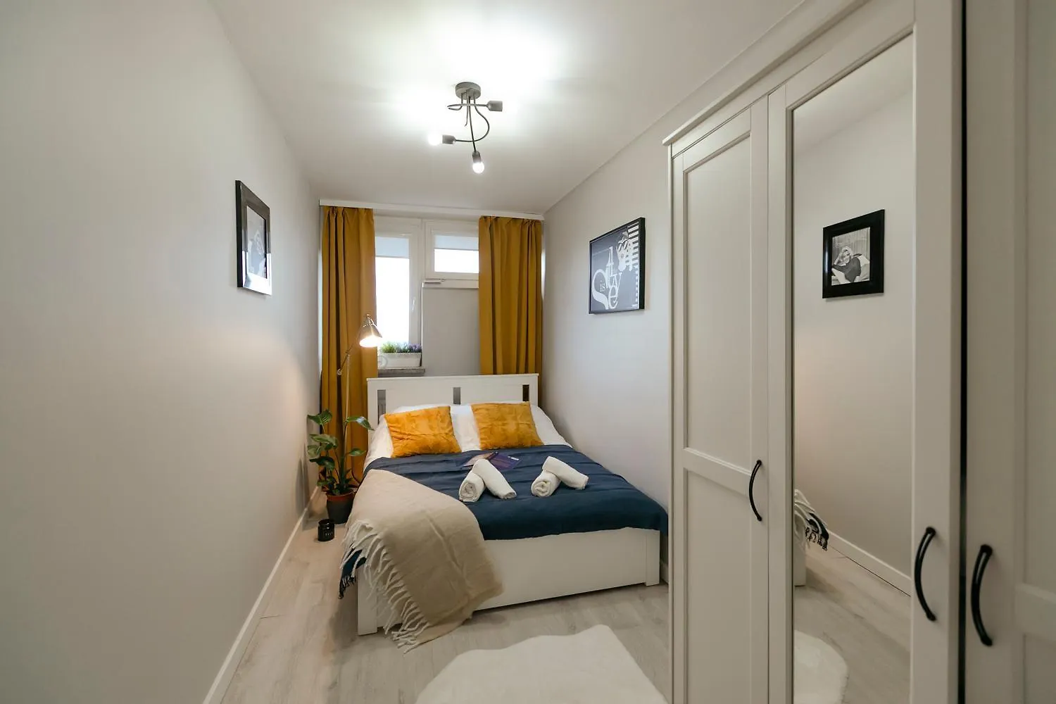 Διαμέρισμα Przechodnia 2 Yellow - Biurko Oraz Wygodny Fotel Do Pracy - Better Rental Βαρσοβία